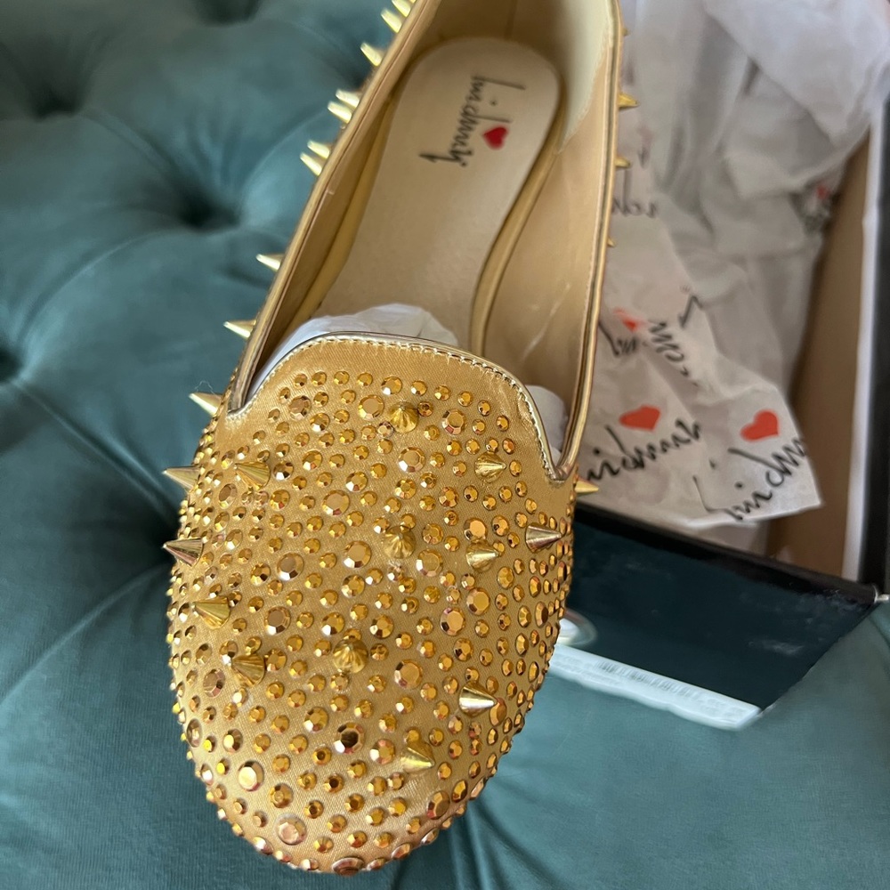 NWT New In Box Gold Spiked Flats Size 8